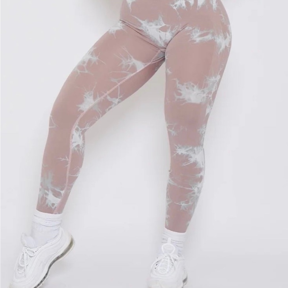 Allure the brand Gym leggings